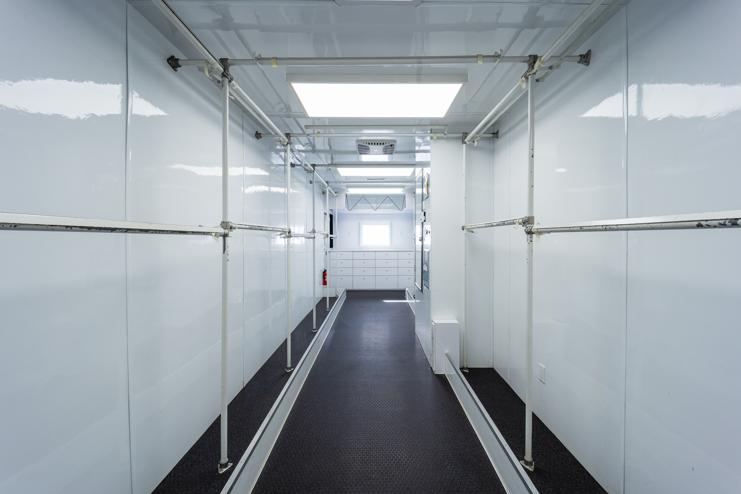 35ft Wardrobe Trailer Interior 6