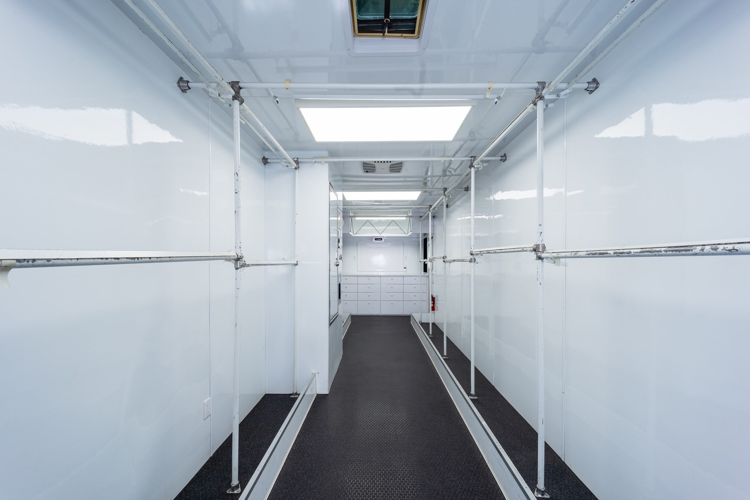 35ft Wardrobe Trailer Interior 5