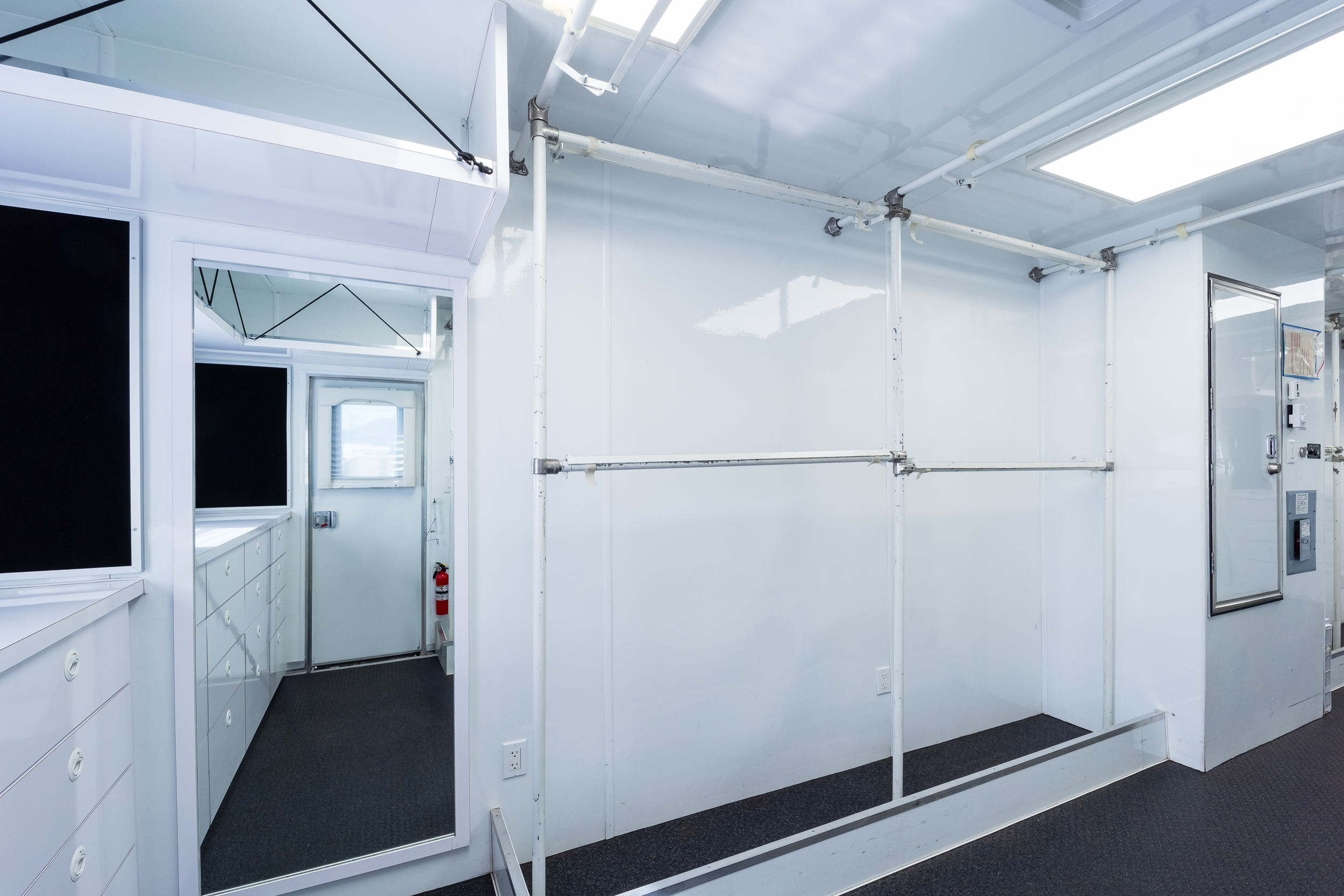 35ft Wardrobe Trailer Interior 3