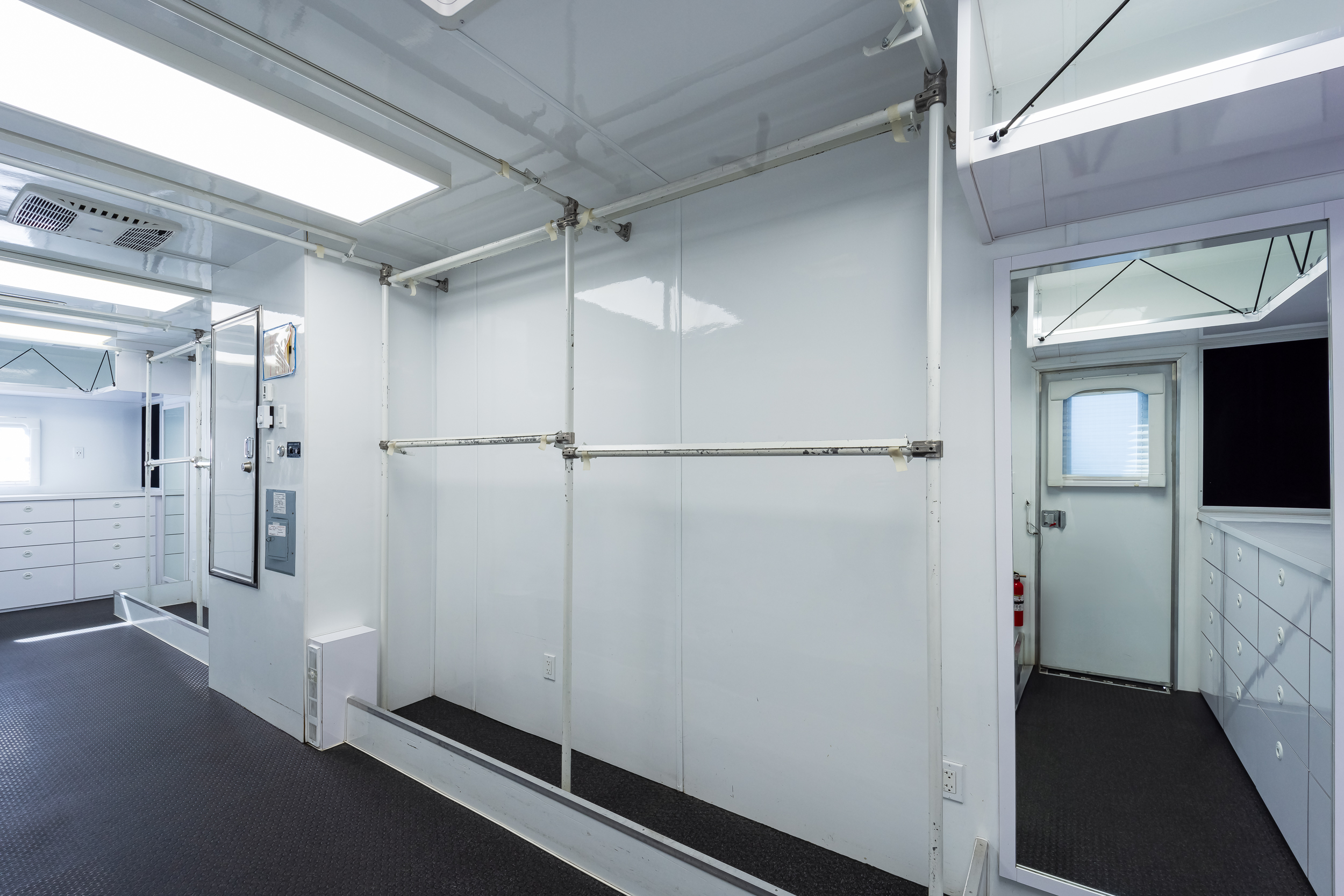 35ft Wardrobe Trailer Interior 2