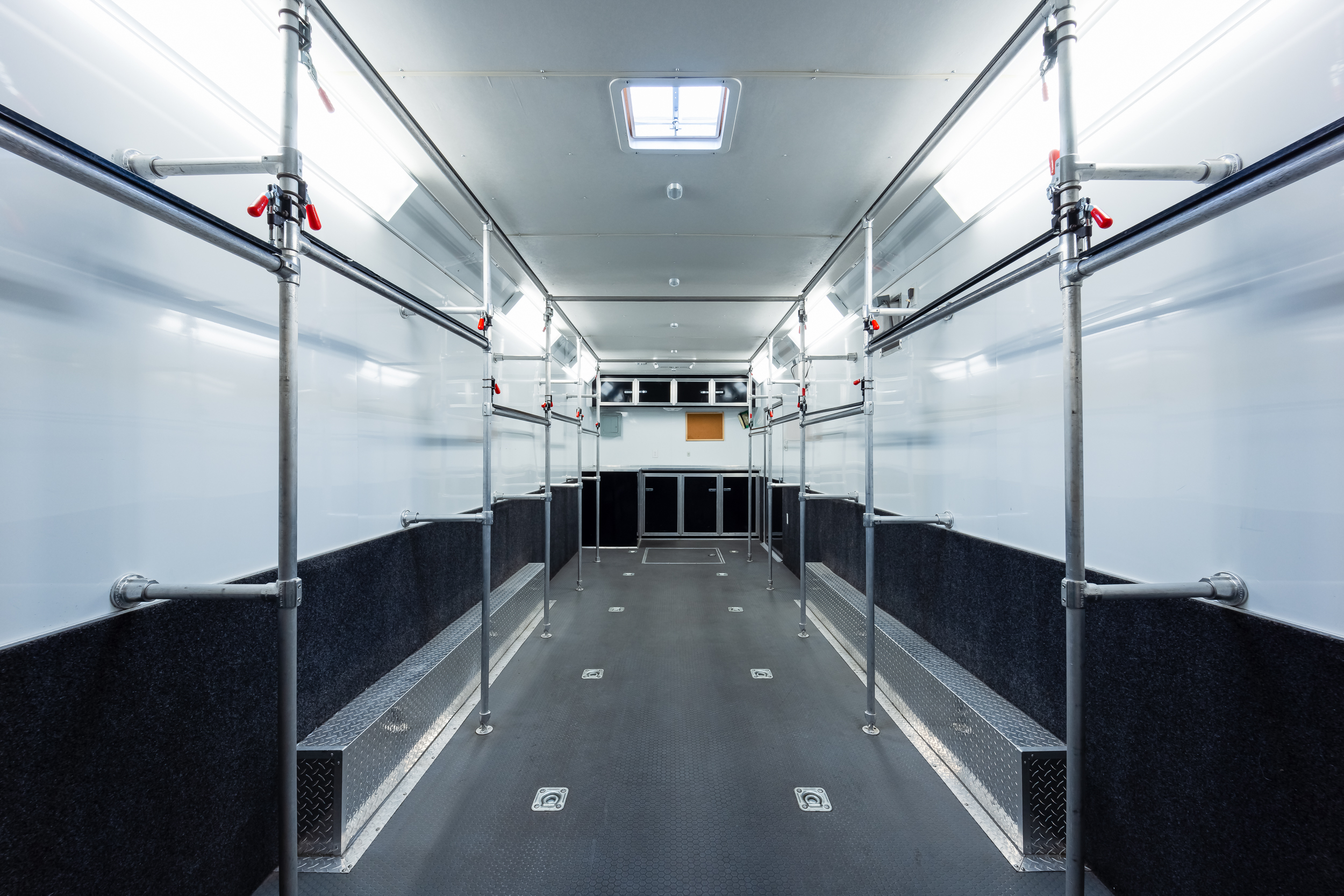 35ft Wardrobe Trailer Interior 9