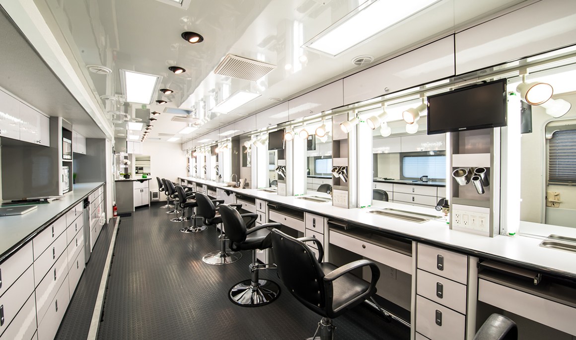 Verde Makeup Trailer Interior 1