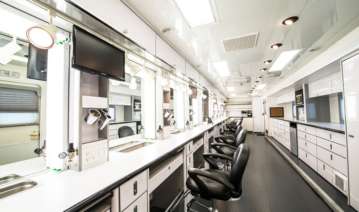 Verde Makeup Trailer Interior 2