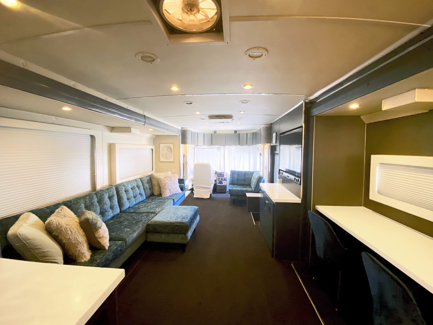 40ft Celebrity Moho Interior 2