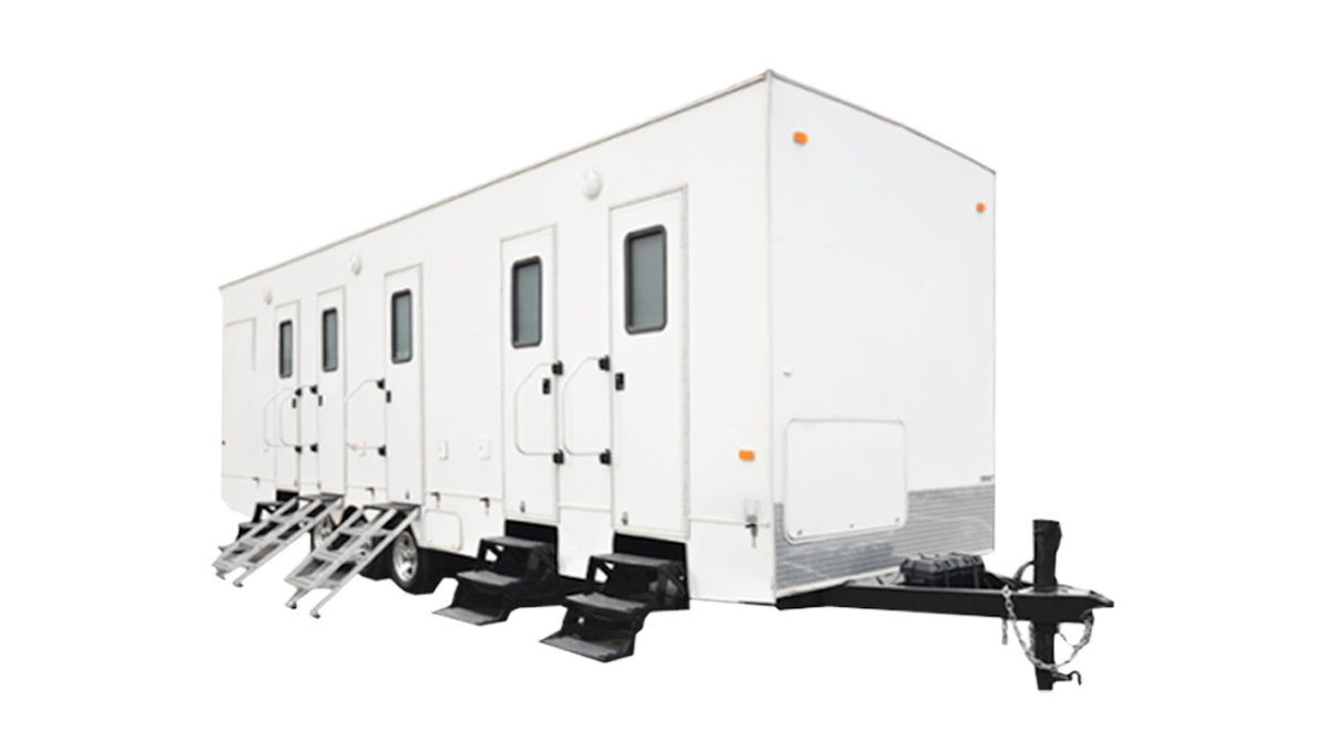 5 Room Trailer Exterior